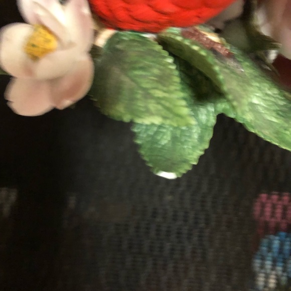 Lenox Cardinal Porcelain Sculpture- 532 $30 or $25 w/offer - Picture 5 of 5